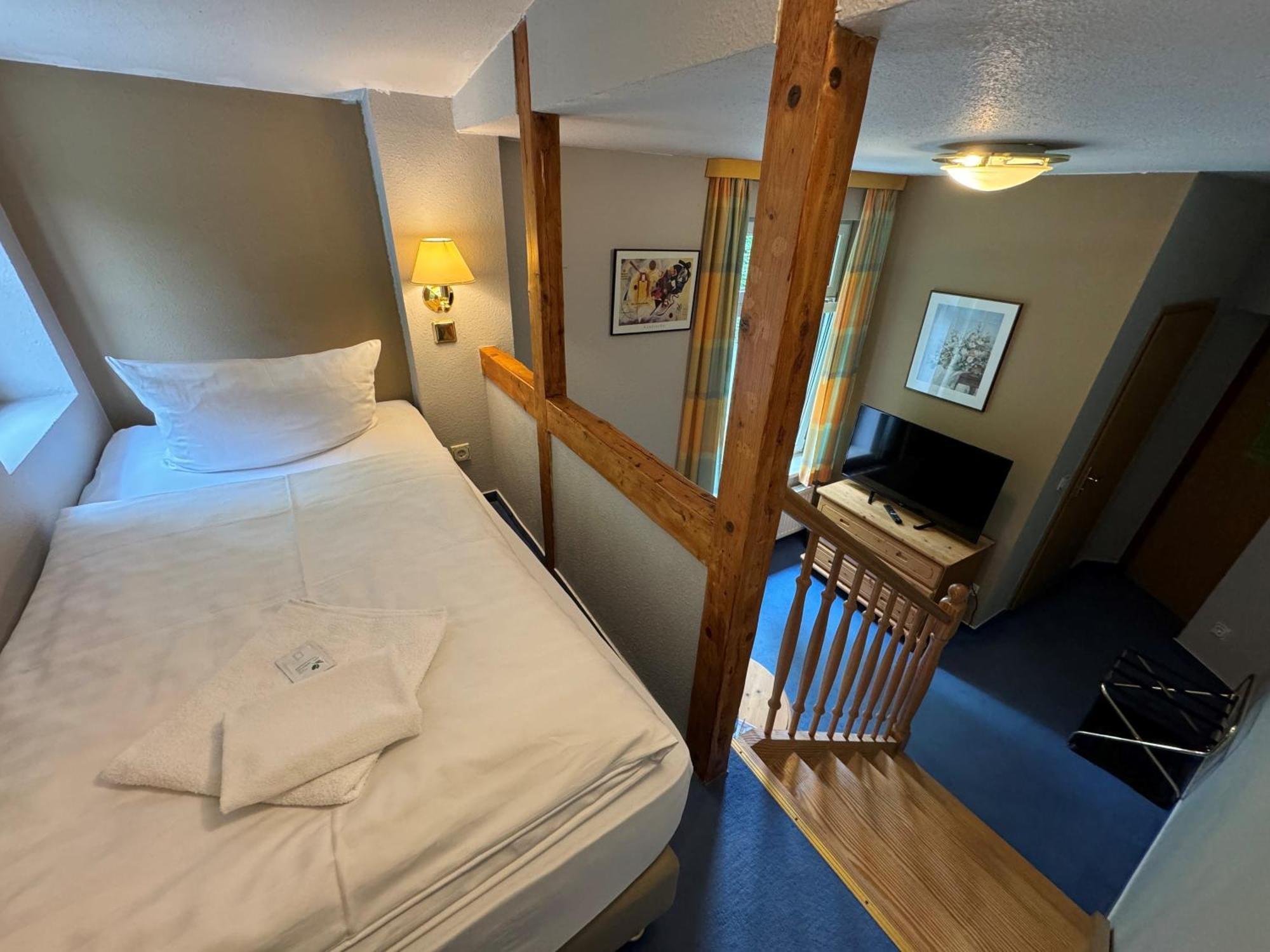 טאלה Hotel Bodeblick מראה חיצוני תמונה